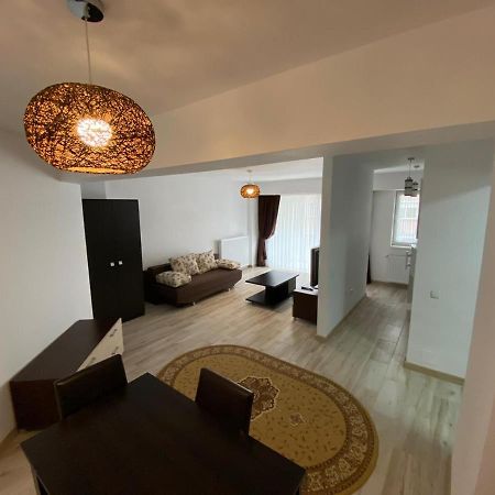 Apartament Stefan Lägenhet Oradea Exteriör bild